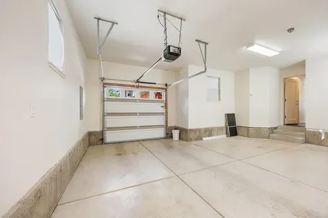 1086 E Main Street Ashland OR 97520