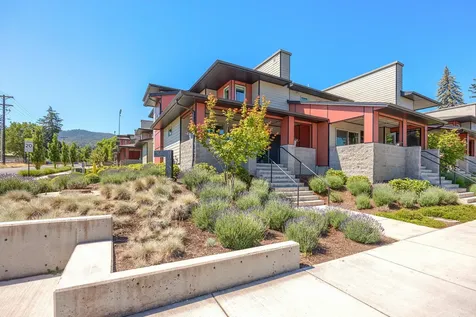 1086 E Main Street Ashland OR 97520