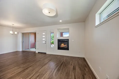 1086 E Main Street Ashland OR 97520