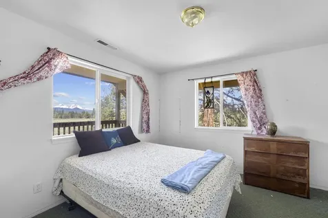 64350 Sisemore Road Bend OR 97703