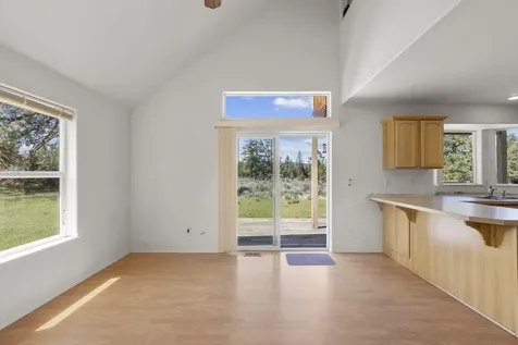 64350 Sisemore Road Bend OR 97703