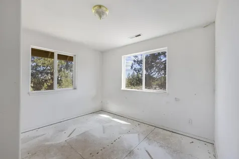 64350 Sisemore Road Bend OR 97703