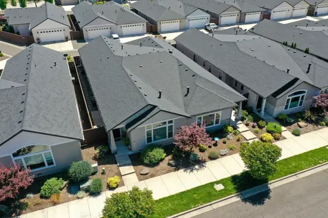447 S Haskell Street Central Point OR 97502