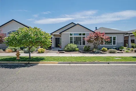 447 S Haskell Street Central Point OR 97502