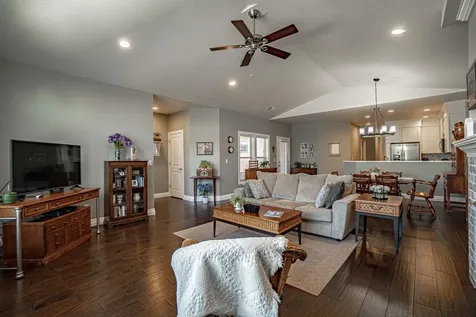 447 S Haskell Street Central Point OR 97502