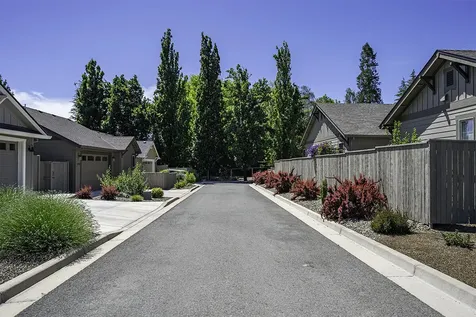 584 Canterwood Drive Medford OR 97504