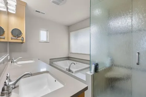 6230 SW Zenith Avenue Redmond OR 97756