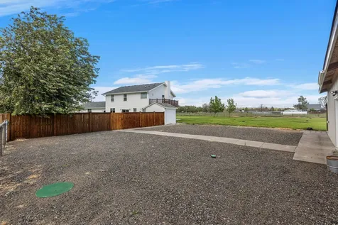 6230 SW Zenith Avenue Redmond OR 97756