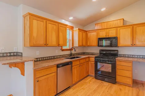 1011 Talent Avenue Talent OR 97540