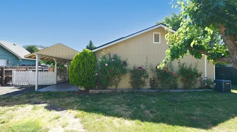 25 Kelley Court Shady Cove OR 97539