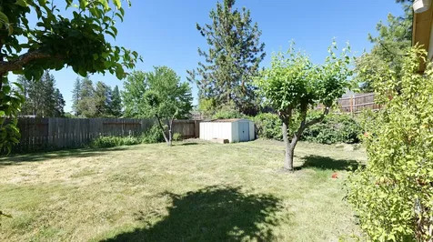 25 Kelley Court Shady Cove OR 97539