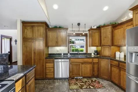 1265 Gardendale Avenue Medford OR 97504