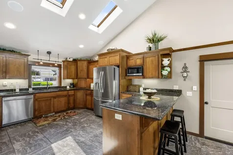 1265 Gardendale Avenue Medford OR 97504