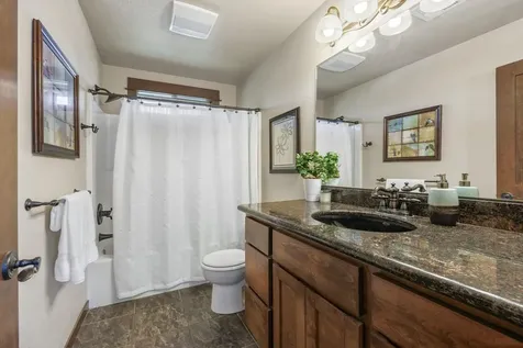 1265 Gardendale Avenue Medford OR 97504