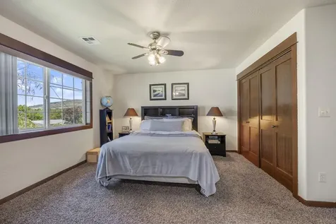 1265 Gardendale Avenue Medford OR 97504