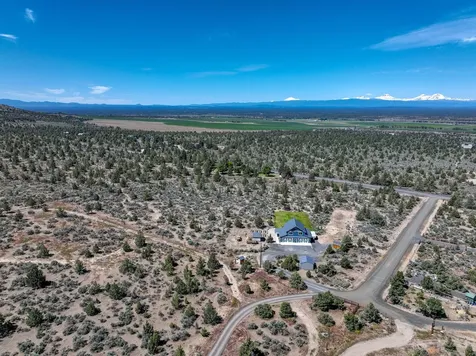 14224 SW Howlett Drive Powell Butte OR 97753