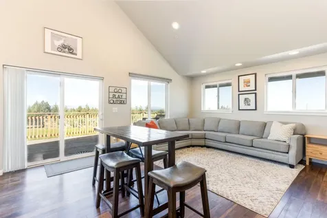 14224 SW Howlett Drive Powell Butte OR 97753