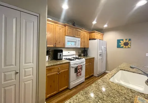 2750 NW Elm Avenue Redmond OR 97756