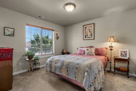 2750 NW Elm Avenue Redmond OR 97756