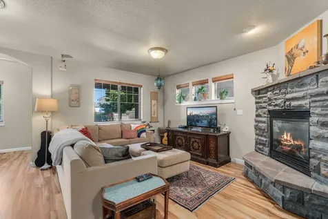 2750 NW Elm Avenue Redmond OR 97756