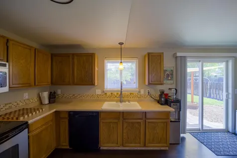 3208 SW Quartz Avenue Redmond OR 97756