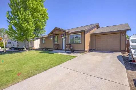 3208 SW Quartz Avenue Redmond OR 97756