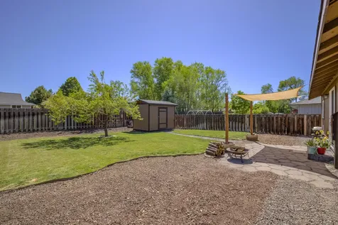 3208 SW Quartz Avenue Redmond OR 97756