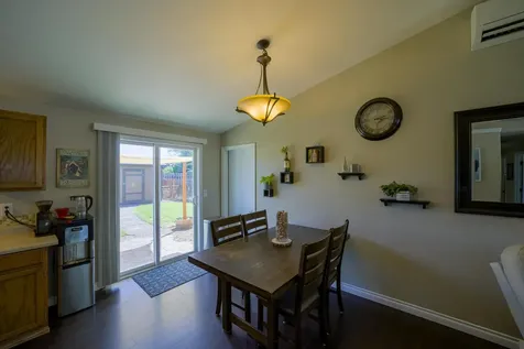3208 SW Quartz Avenue Redmond OR 97756