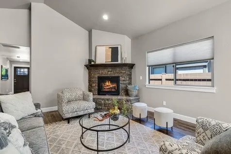 2955 NE Marea Drive Bend OR 97701
