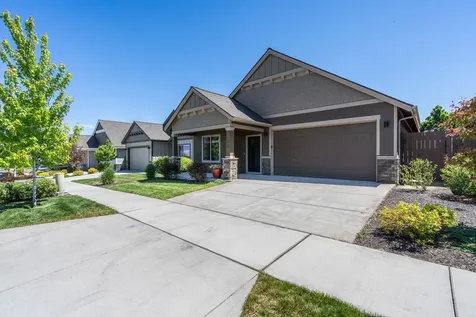 2955 NE Marea Drive Bend OR 97701