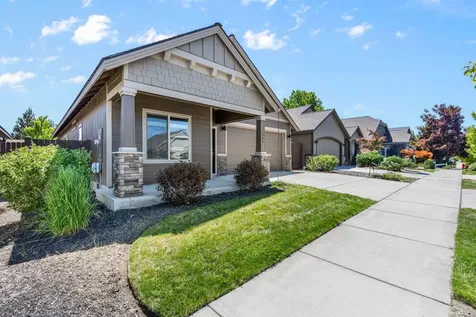 2955 NE Marea Drive Bend OR 97701