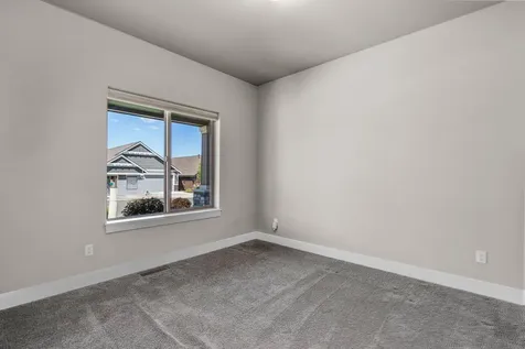 2955 NE Marea Drive Bend OR 97701
