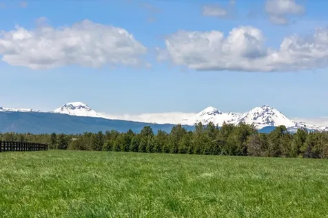 64095 Tamoli Lane Bend OR 97703