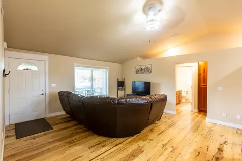 752 NE Black Bear Street Prineville OR 97754