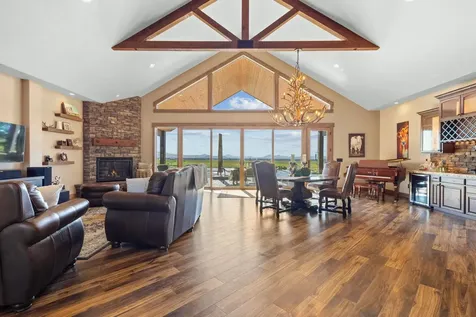 13501 SW Riggs Road Powell Butte OR 97753