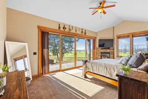 13501 SW Riggs Road Powell Butte OR 97753