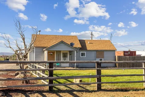 13501 SW Riggs Road Powell Butte OR 97753