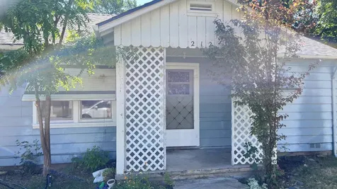 212 Park Street Rogue River OR 97537
