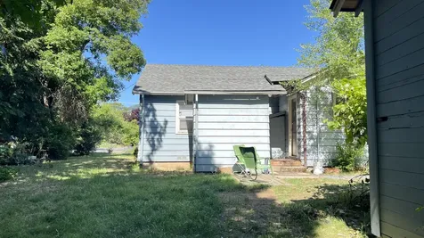 212 Park Street Rogue River OR 97537