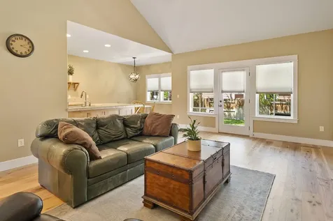 1685 NW Larch Avenue Redmond OR 97756