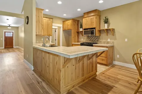 1685 NW Larch Avenue Redmond OR 97756