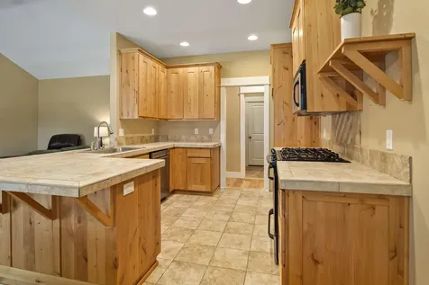 1685 NW Larch Avenue Redmond OR 97756