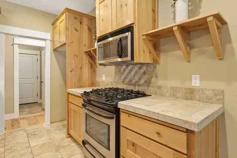 1685 NW Larch Avenue Redmond OR 97756