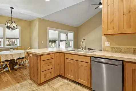 1685 NW Larch Avenue Redmond OR 97756
