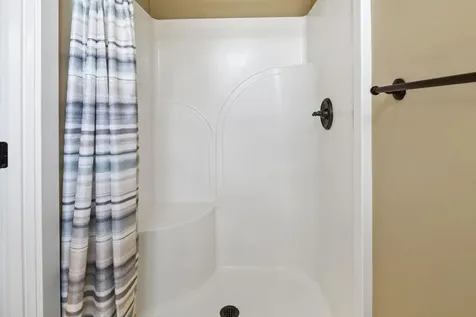 1685 NW Larch Avenue Redmond OR 97756