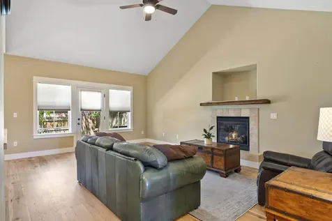 1685 NW Larch Avenue Redmond OR 97756