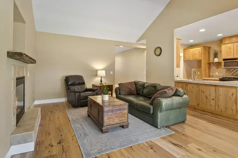 1685 NW Larch Avenue Redmond OR 97756