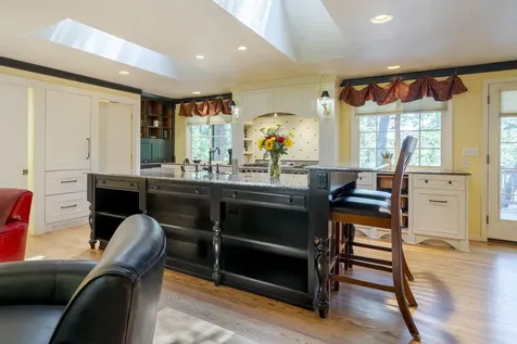 1024 Pinecrest Terrace Ashland OR 97520