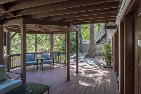 1024 Pinecrest Terrace Ashland OR 97520