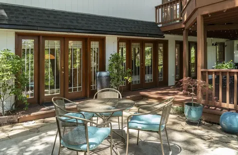 1024 Pinecrest Terrace Ashland OR 97520